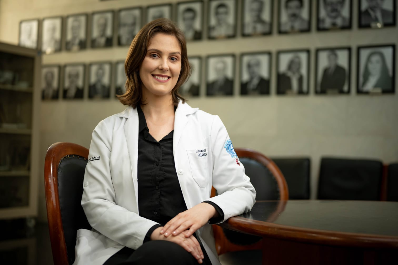 Dra. Laura Giacomini Sari — Reumatologista